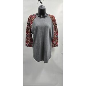 LuLaRoe Women's Top 3/4 Sleeve Size XL Gray Color W/ Multi Color Paisley Sleeves